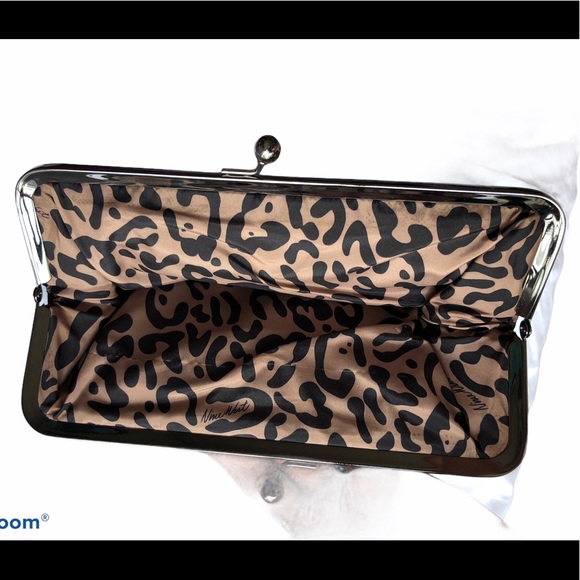 Nine West Reversible Black Green Clutch Snake Pattern On Both Sides Kiss Lock - Picture 13 of 15